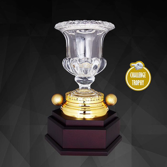 9200 - Exclusive Crystal Golf Trophy