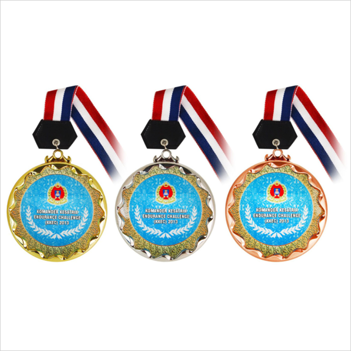 8205 - Crystal Hanging Medal