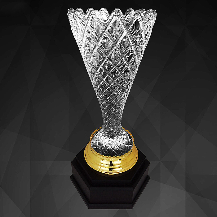 9243 - Exclusive Crystal Vase Trophy