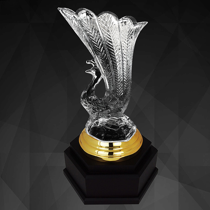 9244 - Exclusive Crystal Trophy