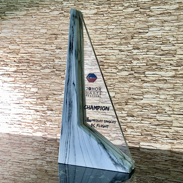 5006 - Acrylic Trophy