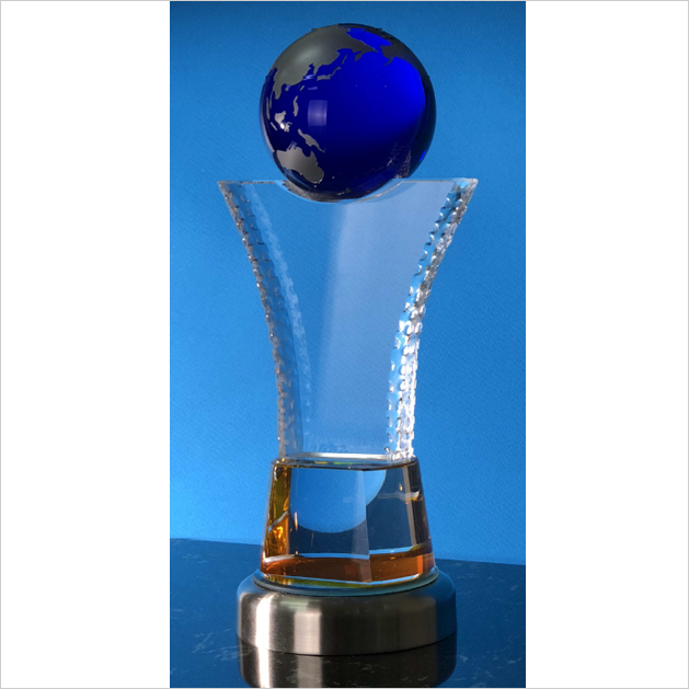 8332 - Color Crystal Award