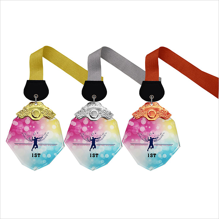 8345 - Crystal Hanging Medal (GOLD, SILVER, BRONZE)