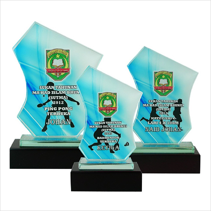 8093 - Exclusive Crystal Glass Awards