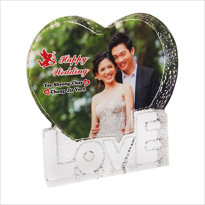 9007 - Exclusive Crystal Love Plaque