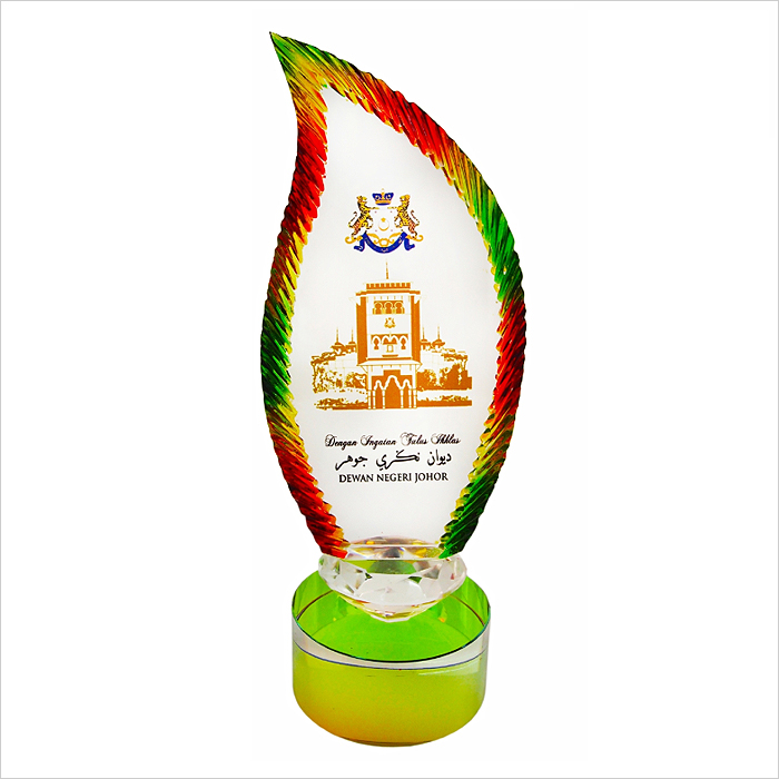 3022 - Exclusive Liuli Crystal Trophy