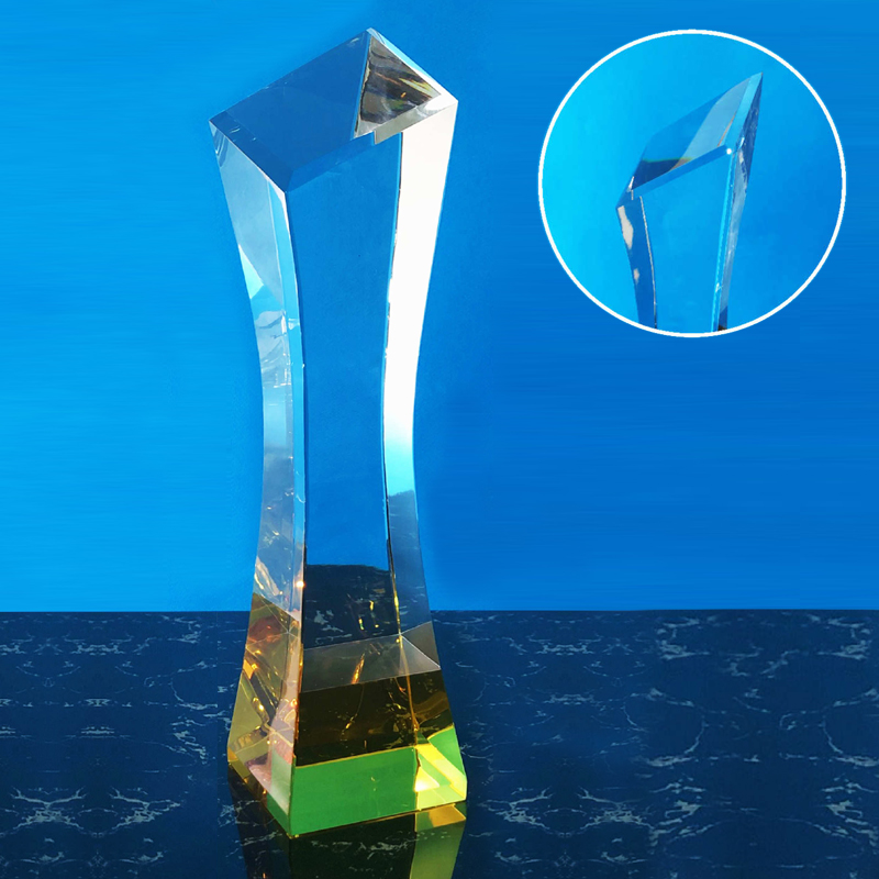 9376 - Exclusive Crystal Trophy