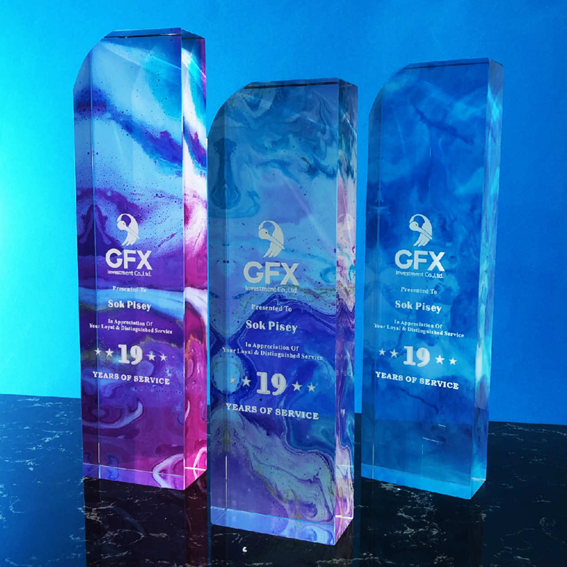 9375 - Exclusive Crystal Trophy