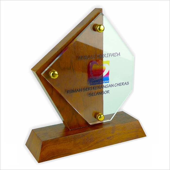 3011 - Exclusive Wooden Crystal Plaque