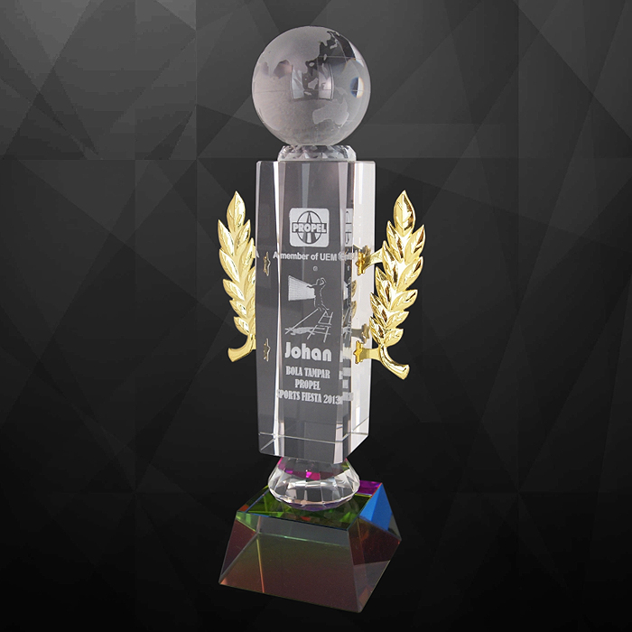 9107 - Exclusive Crystal Globe Trophy