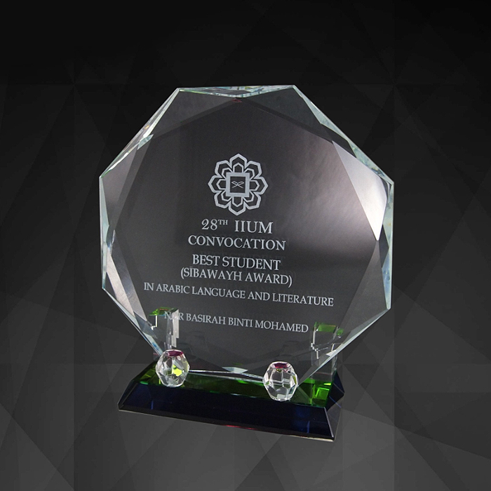 9106 - Exclusive Crystal Plaques