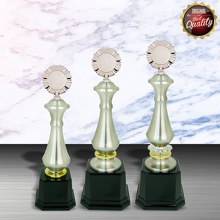 WS6013 - Exclusive White Silver Trophy