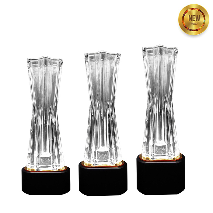 9339 - Exclusive Crystal Trophy