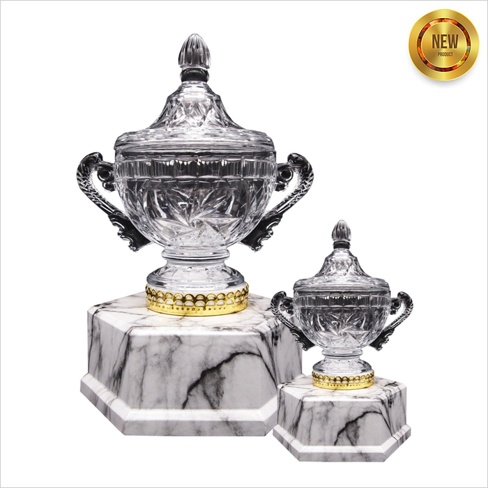 9338 - Exclusive Crystal Trophy