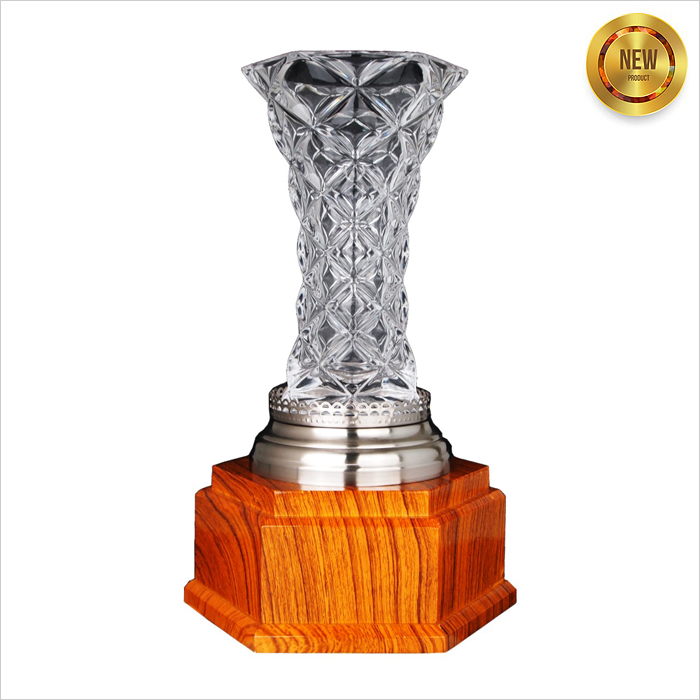 9332 - Exclusive Crystal Trophy